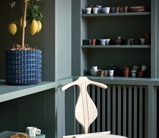 The splendor of colors, textures and forms in the works of James Stroke